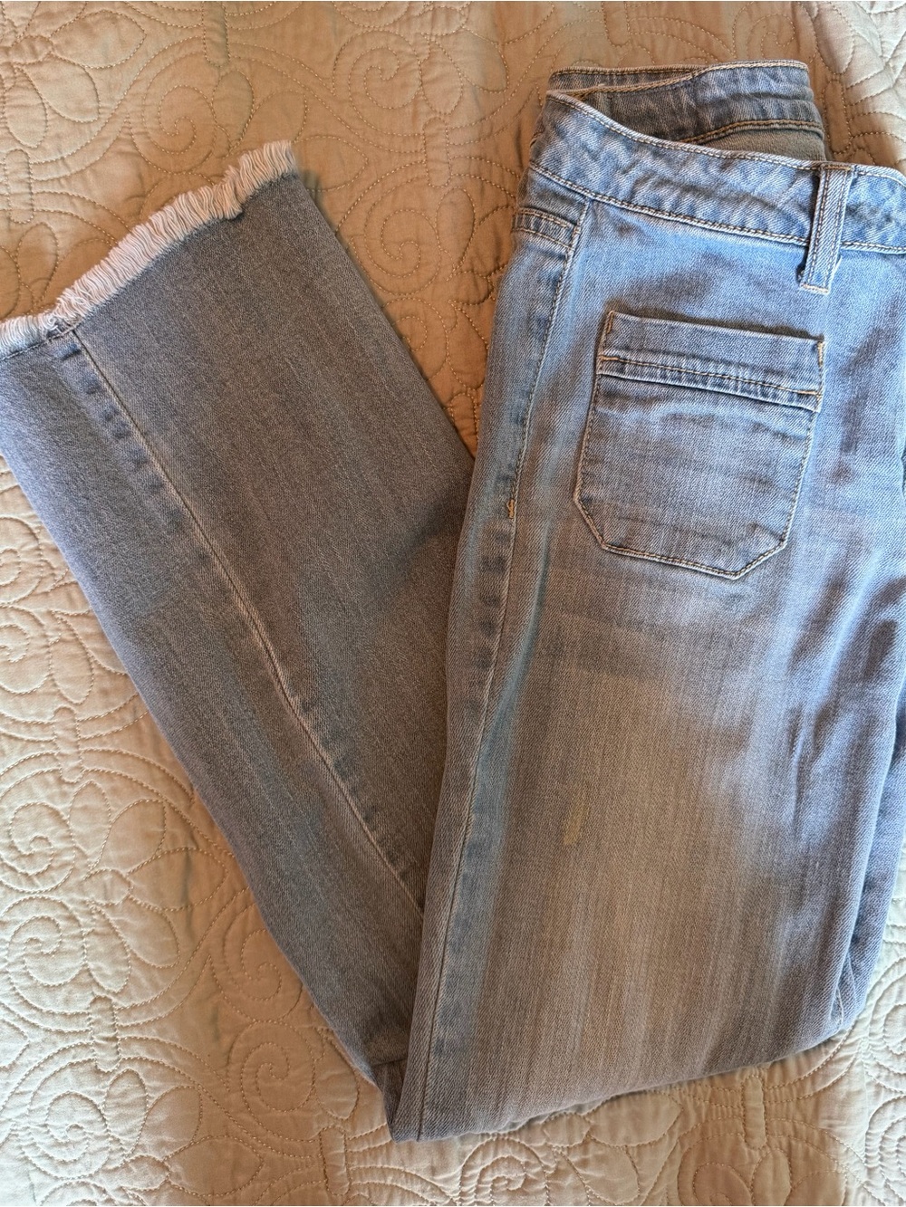 Judy Blue Cropped Flare Jeans 7/28 Light Wash Raw Frayed Hem Stretch